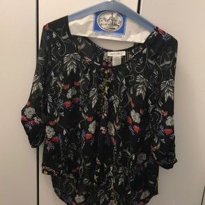 Black flower top